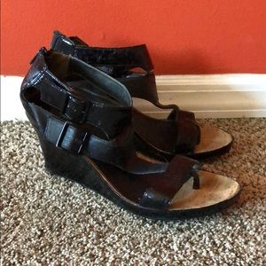 Kenneth Cole Wedges Black